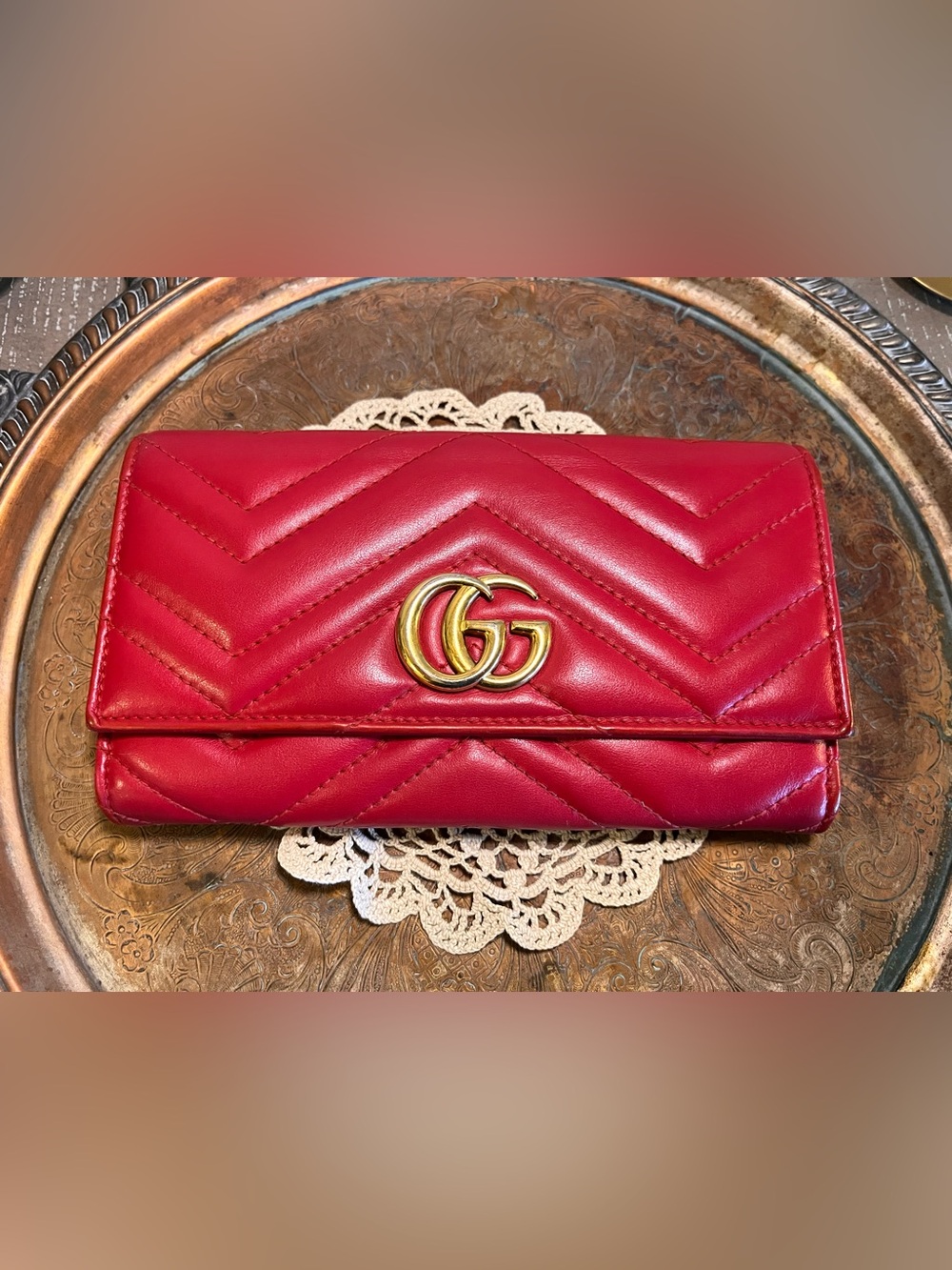 AUTH Gucci Red Matelassé Chevron GG wallet w/insert and chain